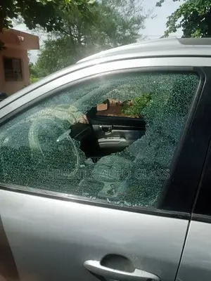 Hyundai Santafe 2008 Door Glass Available