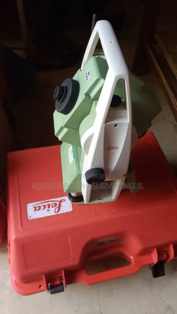Leica Ts06 Power R400 5" Least Count With Accessories