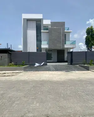 5bdrm Duplex in Lekki Phase 1 for sale