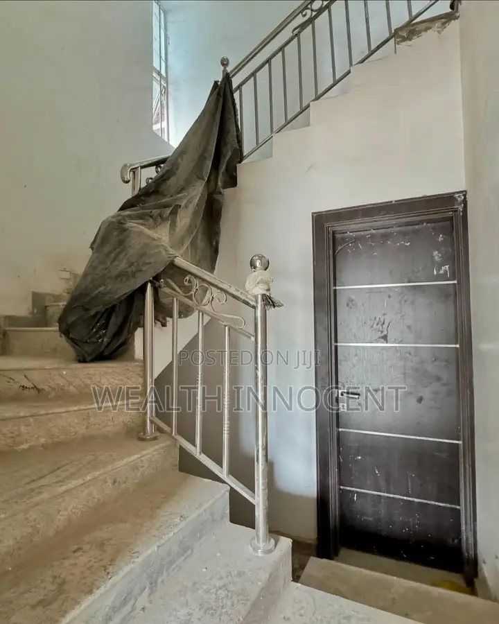 5bdrm Duplex in Guzape District for rent
