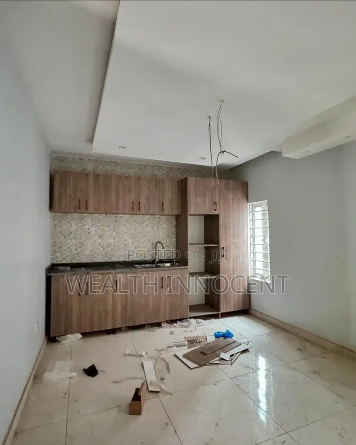 5bdrm Duplex in Guzape District for rent