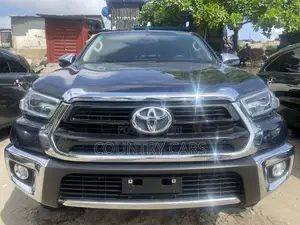 Toyota Hilux 2021 Black