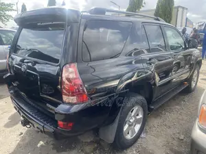 Toyota 4-Runner Limited V6 4x4 2005 Black