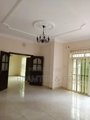 3bdrm Block of Flats in Wuye for rent