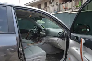 Toyota Highlander Limited 2010 Gray