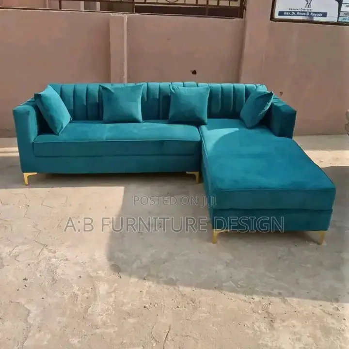 Simple N Classic L Shape