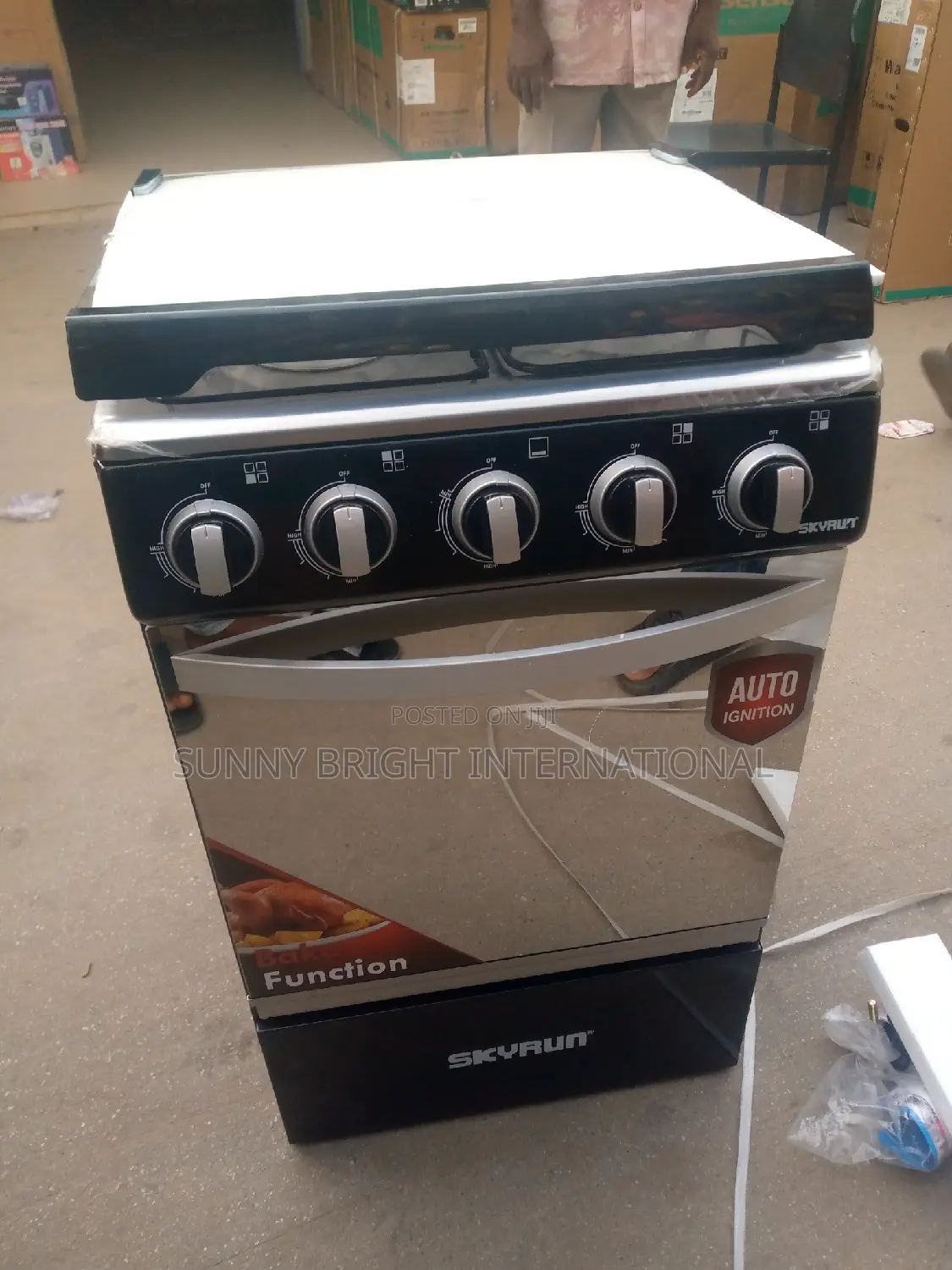 Skyrun Standing Gas Cooker 50by50 4b