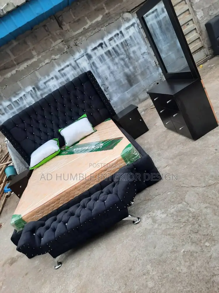 6/6 Upholstery Bedframe.