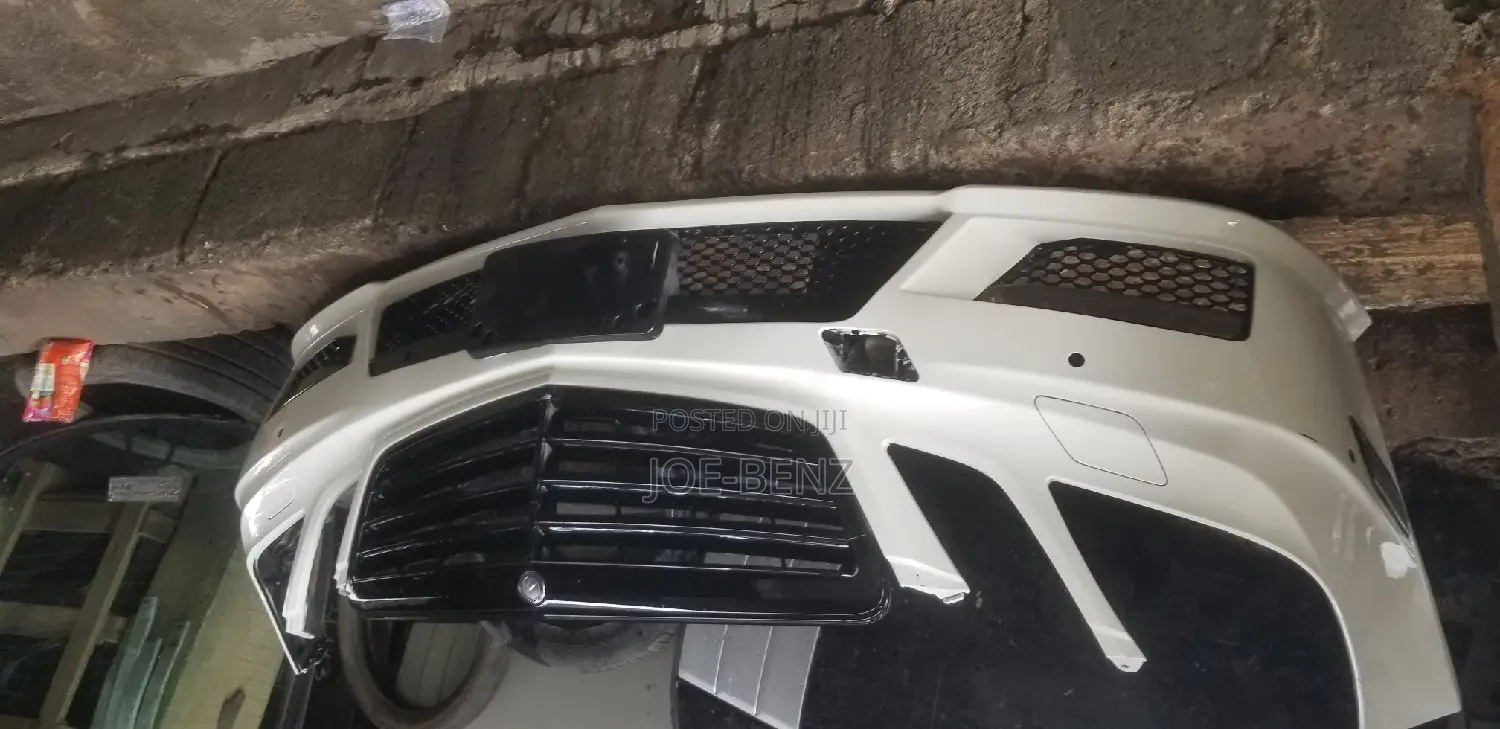 E350 2010 Complete AMG Front Bumper With Grill