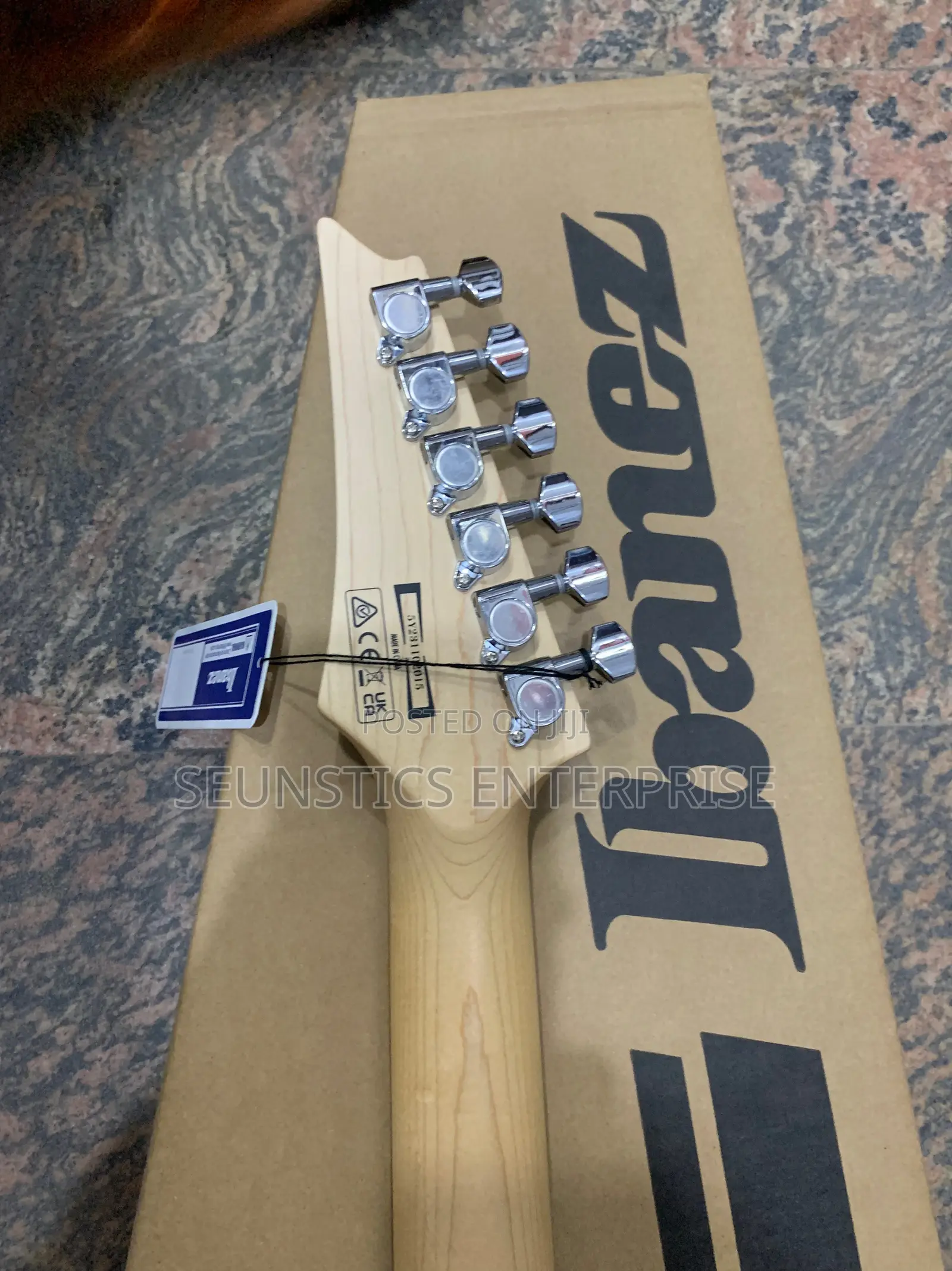 Quality Ibanez GRX 40 Lead Guitar