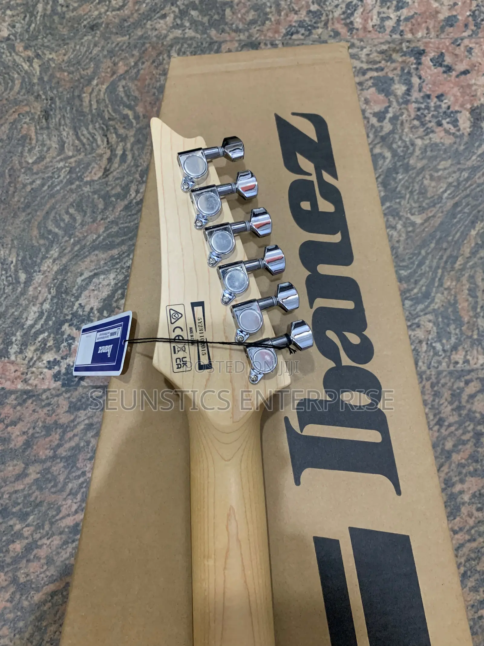Quality Ibanez GRX 40 Lead Guitar