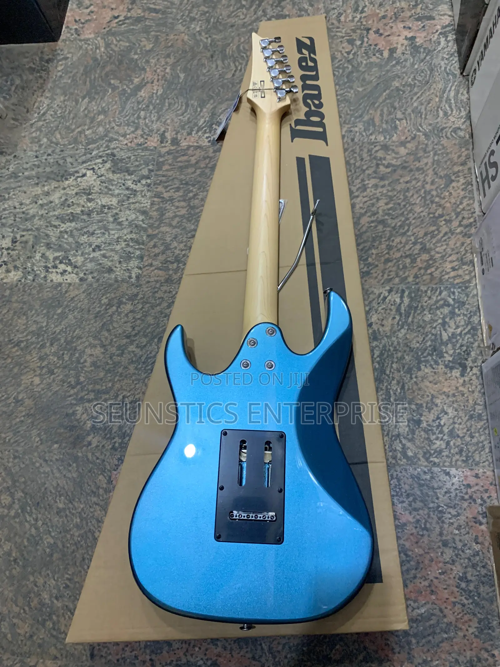 Quality Ibanez GRX 40 Lead Guitar