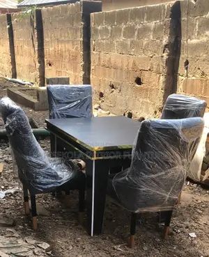 Arisekola Interior Furniture Maker