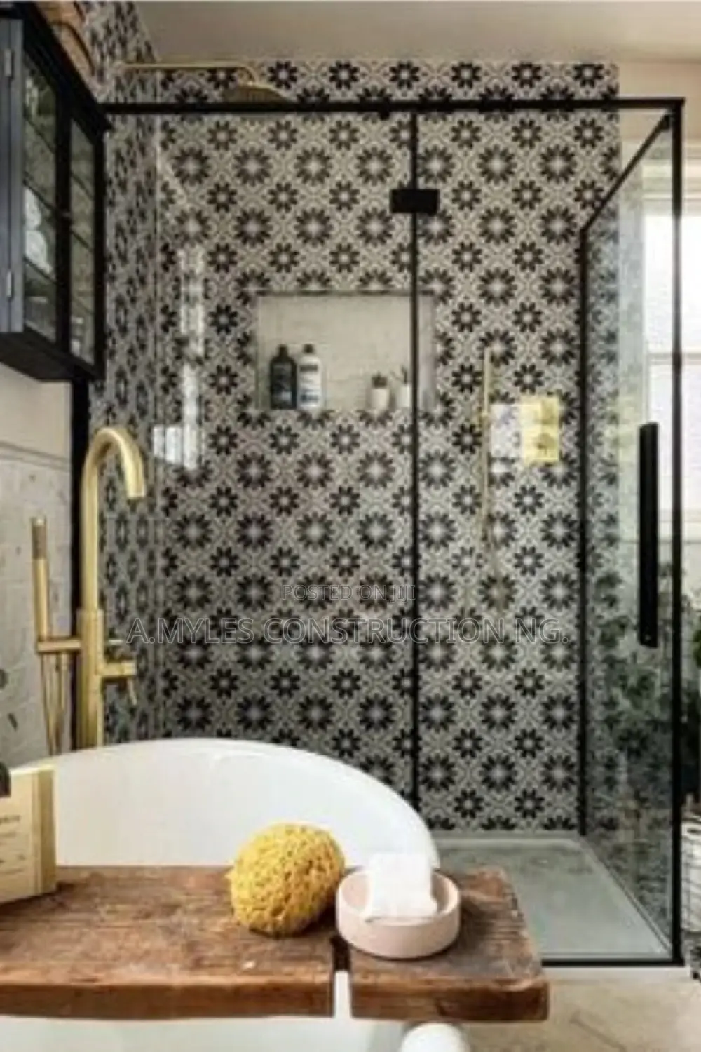Dark Design Shower Cubicles