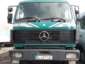 Foreign Used Mercedes-Benz 1820 2003 Green