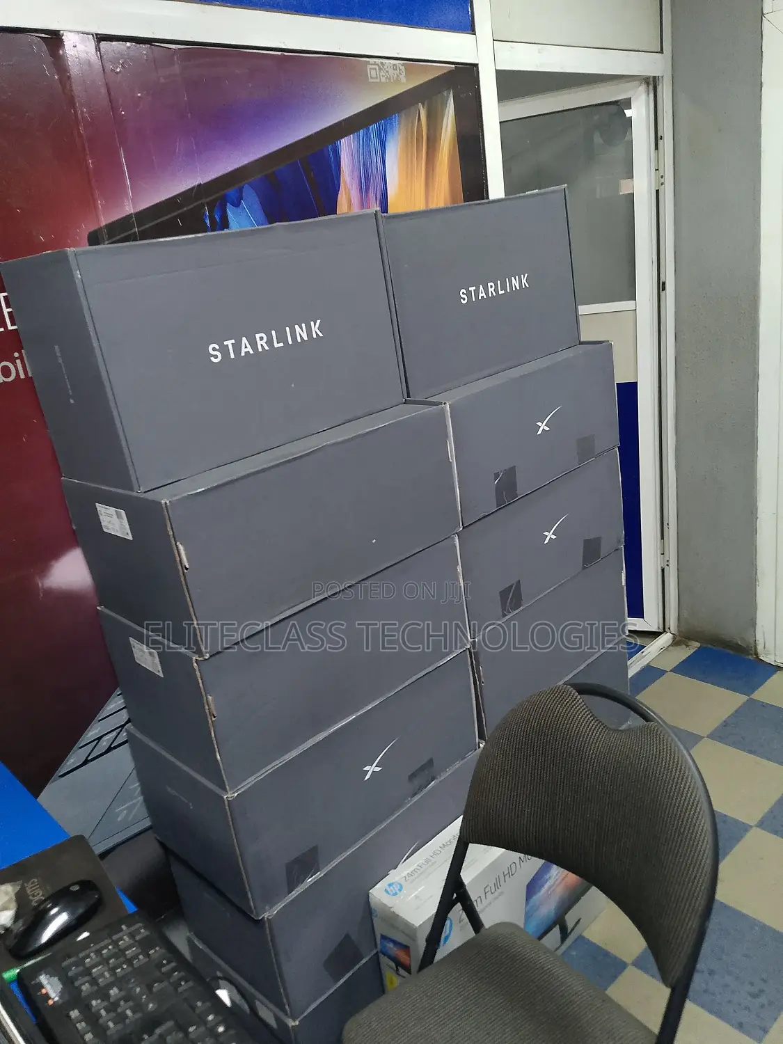 Effective UTR-212 Starlink Ethernet Router.