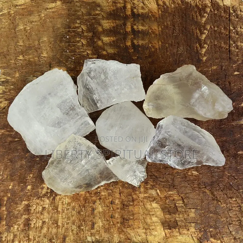 Clear Quartz Crystal - 1 Stone
