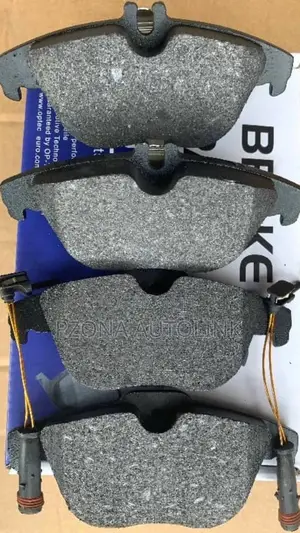 Rear / Back Brake Pad For Mercedes C-class S-class W204 W205