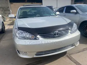 Toyota Camry 2005 Silver