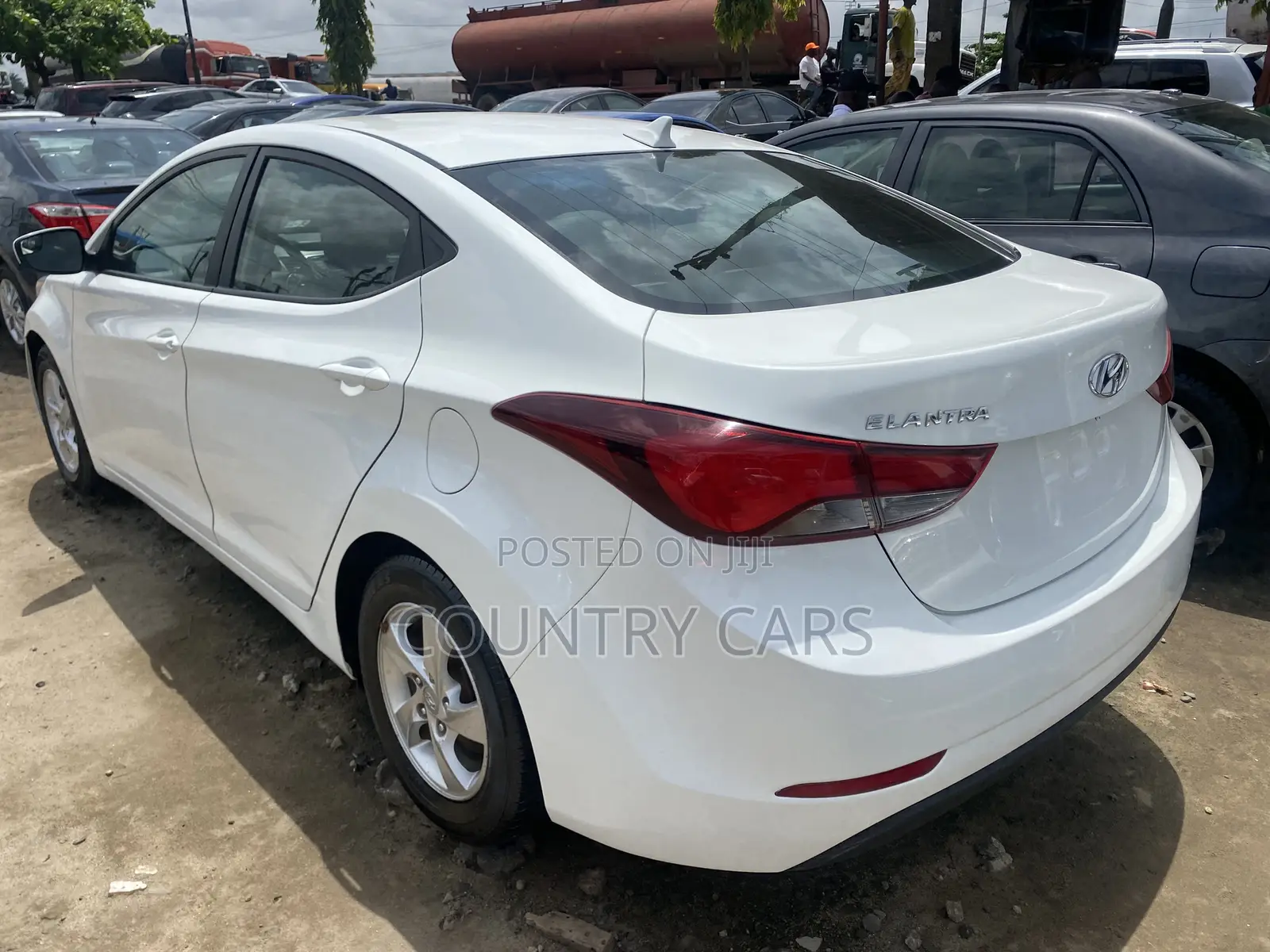 Hyundai Elantra 2014 White