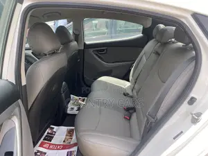 Hyundai Elantra 2014 White