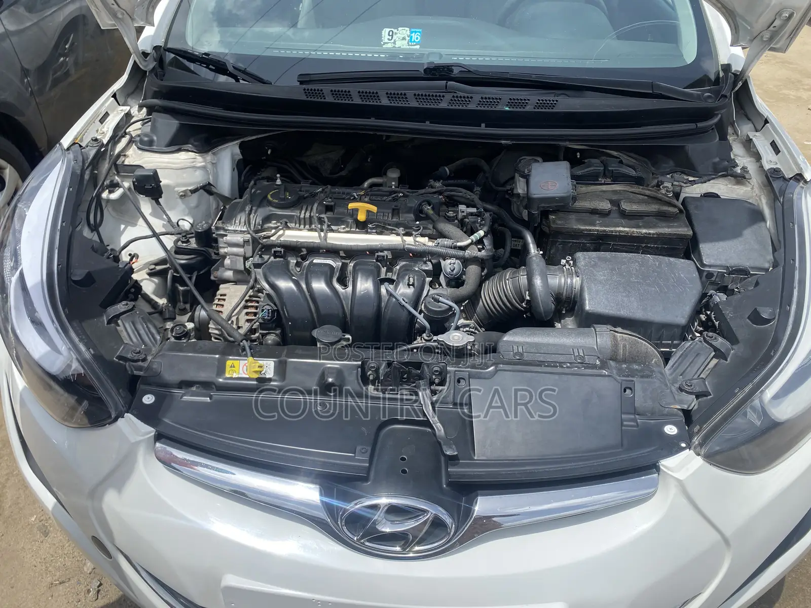 Hyundai Elantra 2014 White