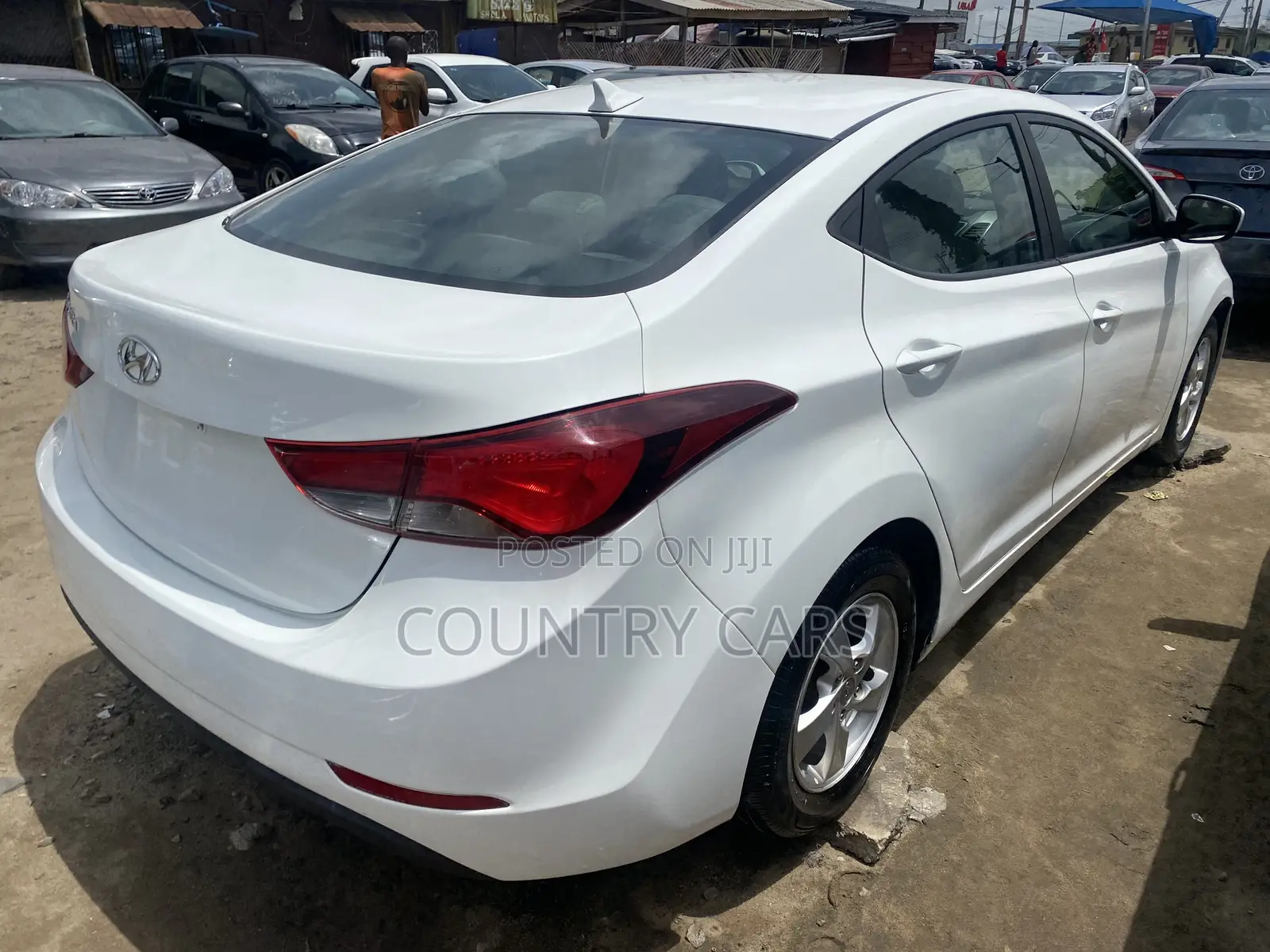 Hyundai Elantra 2014 White
