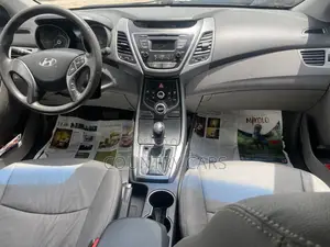 Hyundai Elantra 2014 White