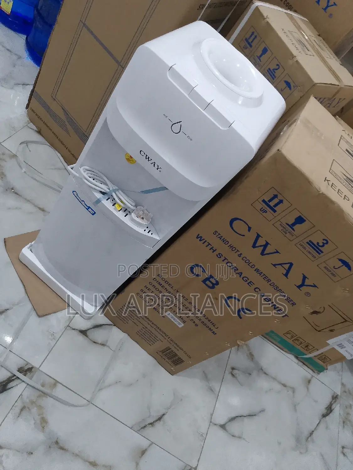 Space Saving and Minimalist Design Cway Water Dispenser