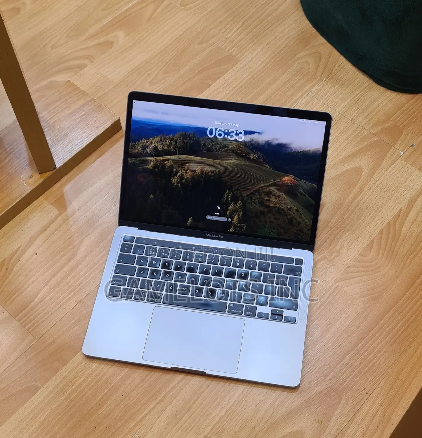 Laptop Apple MacBook Pro 2020 32GB Intel Core i7 SSD 512GB