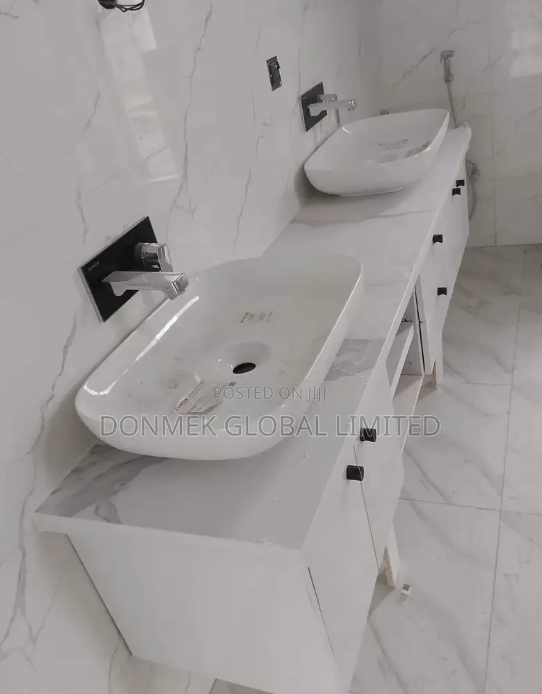 White Qauz Slab