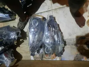 Headlamp Lexus Is 250.2015 Model Tow Torch
