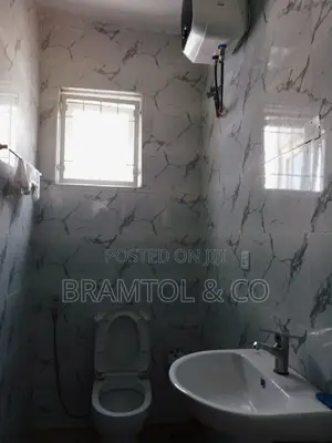 3bdrm Block of Flats in Idu Industrial for rent