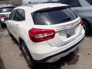 Mercedes-Benz GLA 250 2018 White