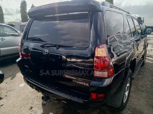 Toyota 4-Runner Limited V6 4x4 2005 Black