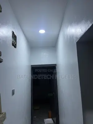 7bdrm Apartment in Igbogbo for rent