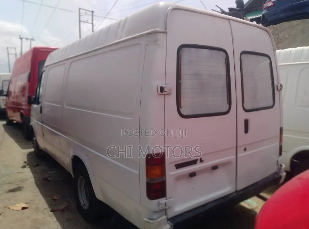 Ford Transit 2005 White