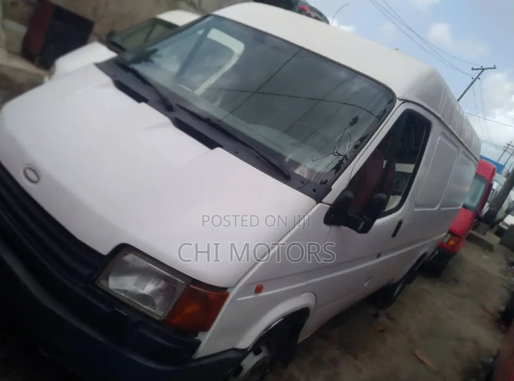 Ford Transit 2005 White