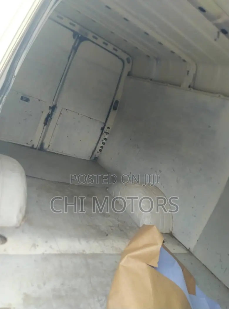 Ford Transit 2005 White