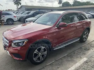 Mercedes-Benz C300 2016 Red