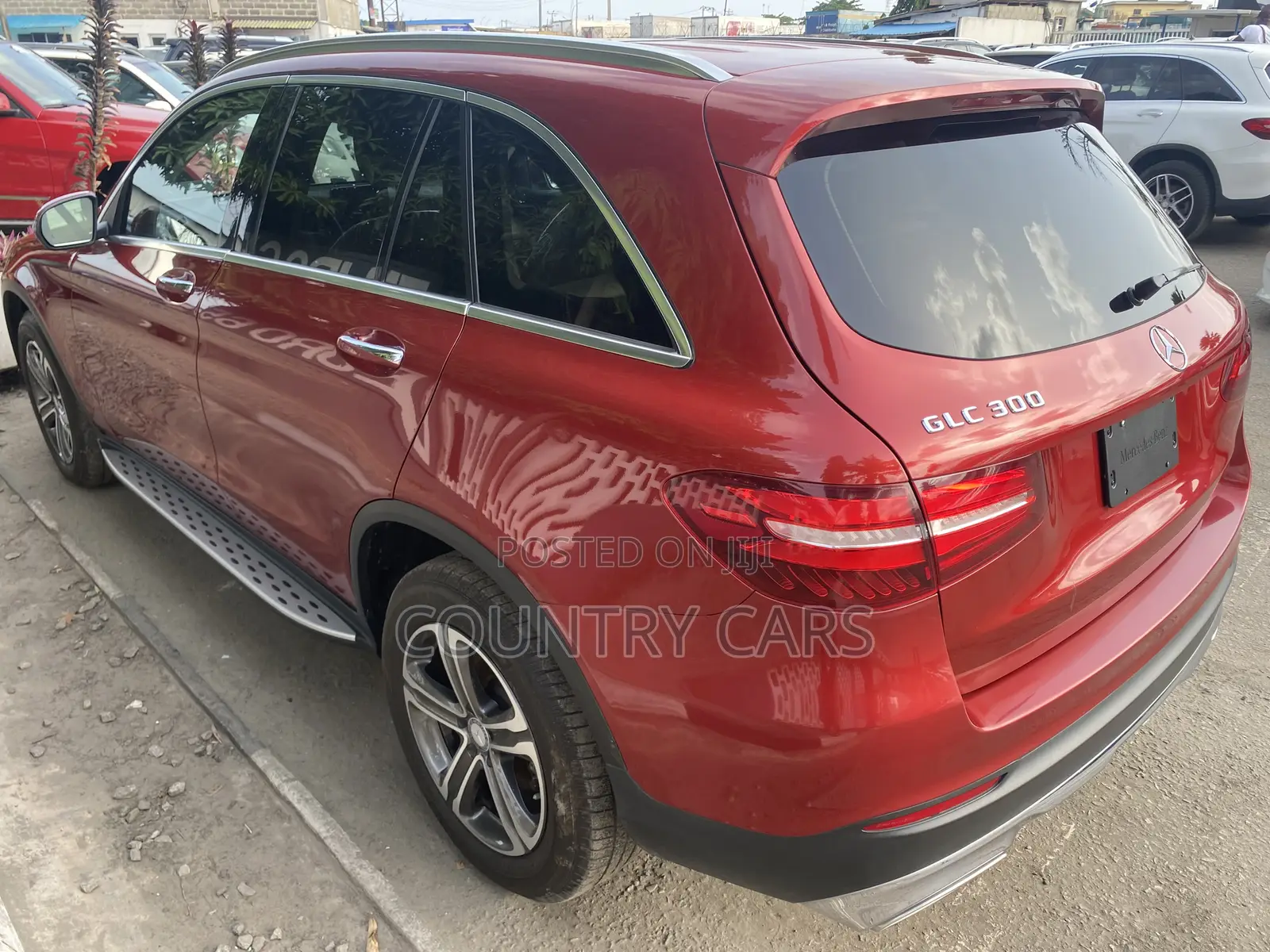 Mercedes-Benz C300 2016 Red