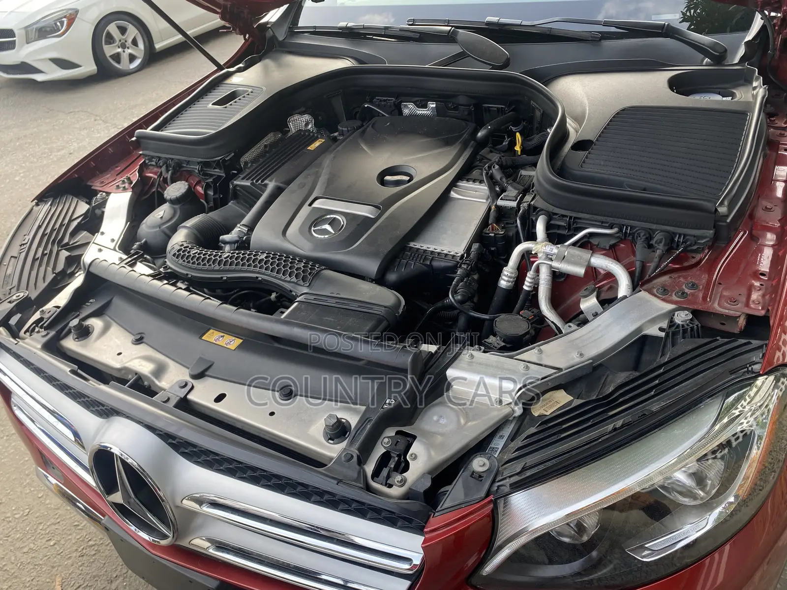 Mercedes-Benz C300 2016 Red