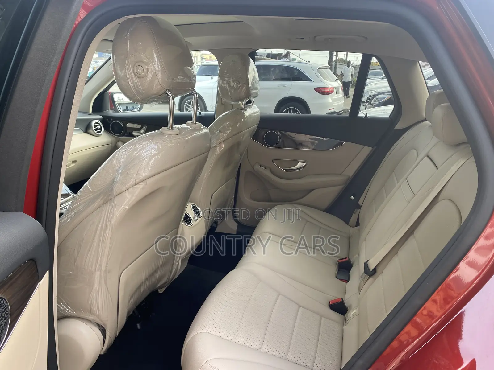 Mercedes-Benz C300 2016 Red