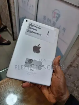 Apple iPad mini 4 64 GB Silver