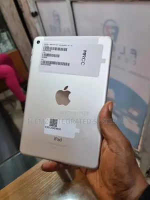 Apple iPad mini 4 64 GB Silver
