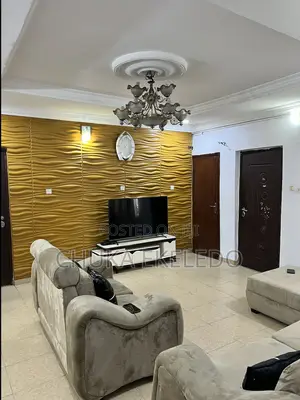 Photo - Furnished 3bdrm Apartment in Queen'S Court, Sabo / Yaba for rent