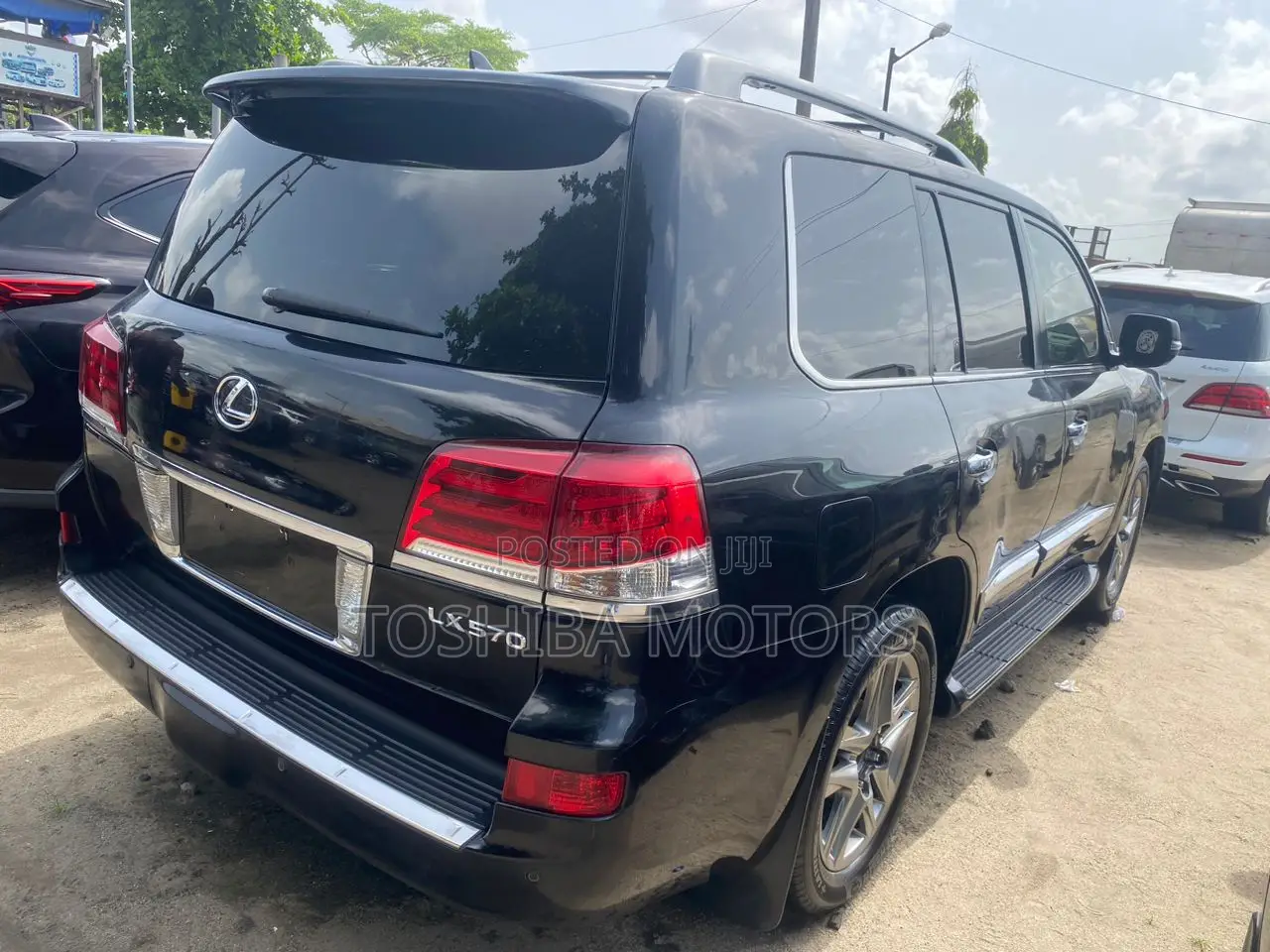 Lexus LX 570 AWD 2015 Black