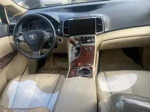Toyota Venza V6 AWD 2010