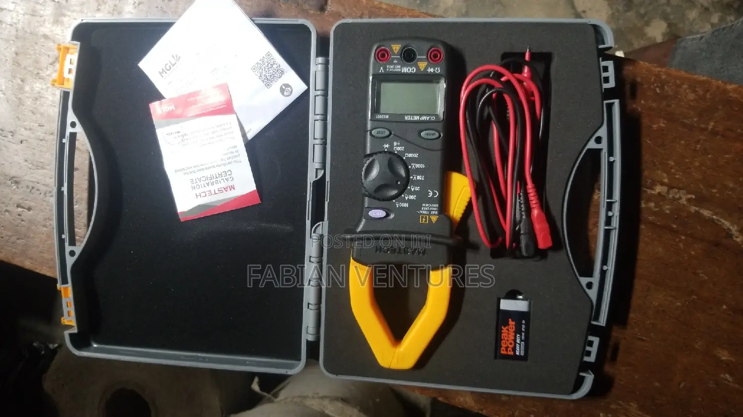 Digital Clamp Meter AC/DC