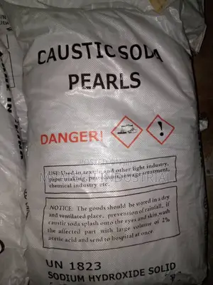 Photo - Caustic Soda Pearls